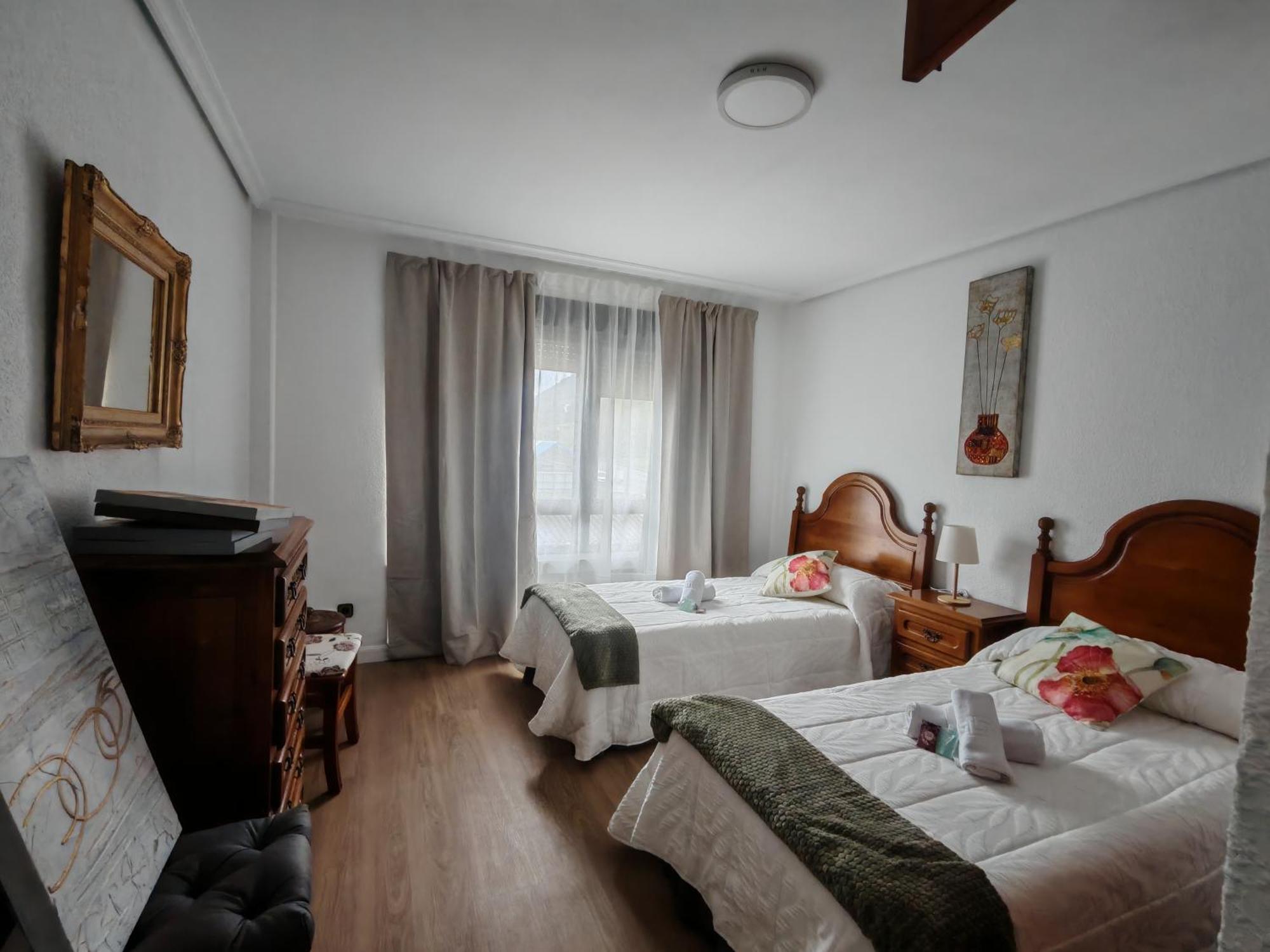 Hotel El Coterin Apartamentos Y Habitaciones Arenas De Cabrales Dış mekan fotoğraf